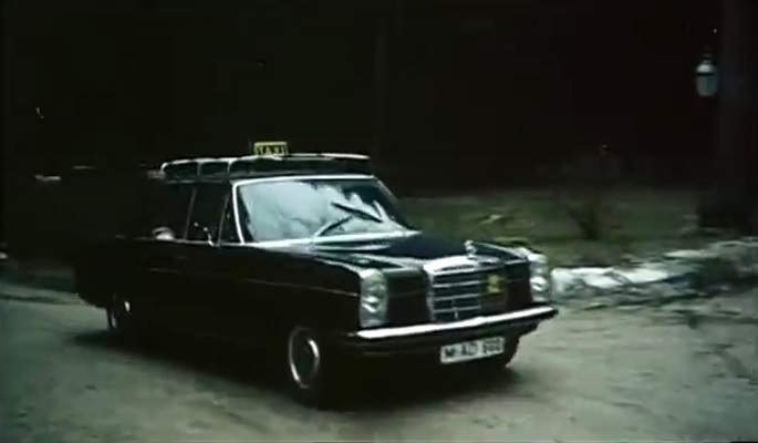 Mercedes-Benz 200 D