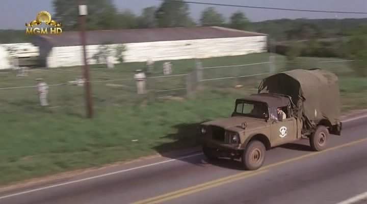 Jeep M-715