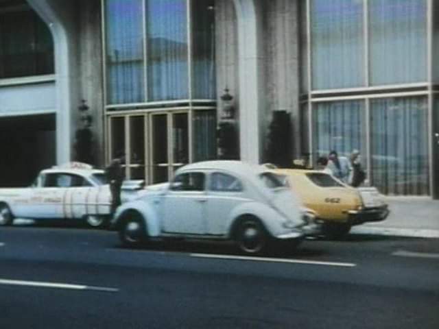 Volkswagen De Luxe Sedan