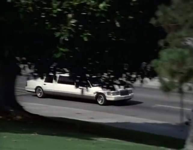 Lincoln Town Car Stretched Limousine
