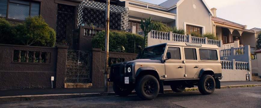 Land-Rover Defender 110 Station Wagon