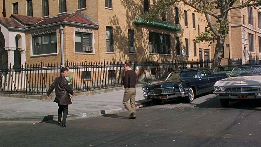 Cadillac Sedan DeVille