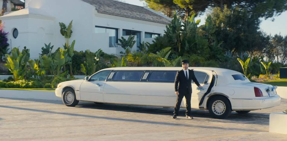 Lincoln Town Car Stretched Limousine