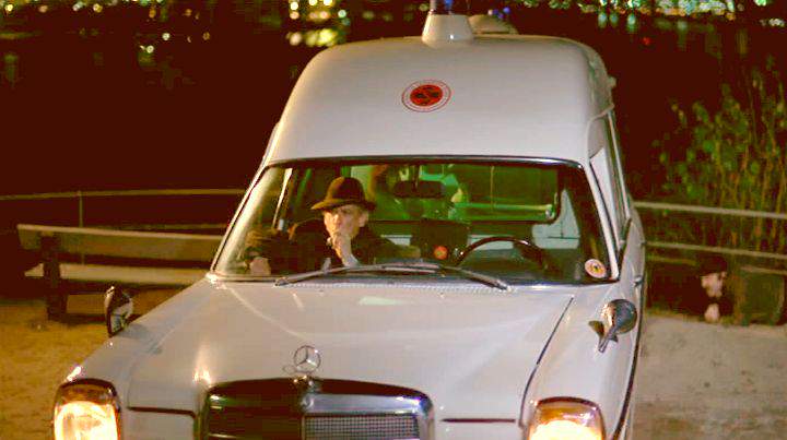 Mercedes-Benz 230 Ambulance