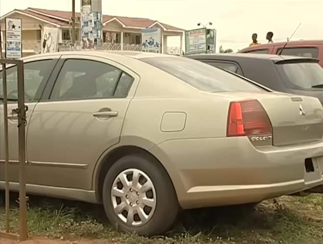 Mitsubishi Galant