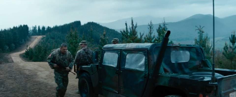 AM General HMMWV M1043