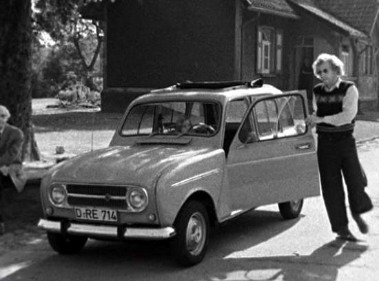 Renault 4 Export