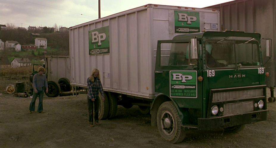 Mack MB 400