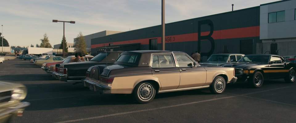 Lincoln Versailles