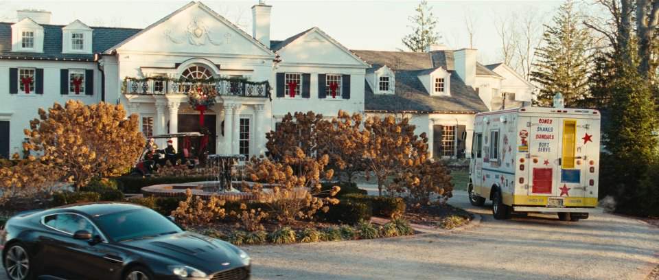 Aston Martin V12 Vantage