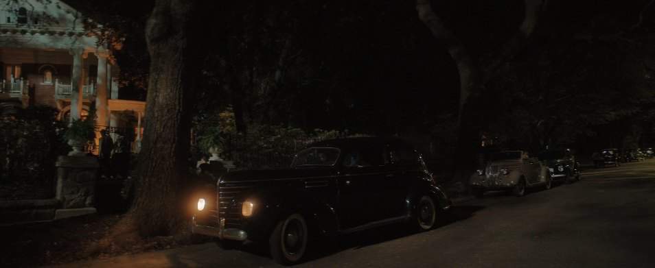 Plymouth De Luxe