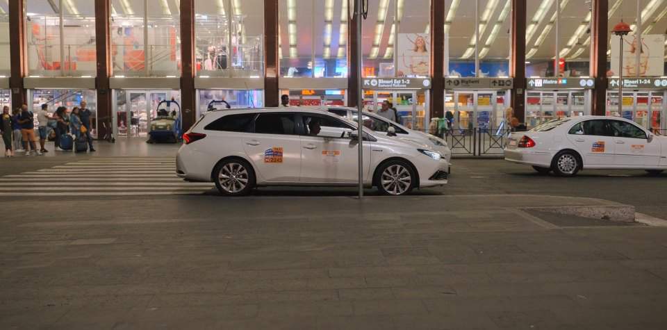 Toyota Auris Touring Sports Hybrid