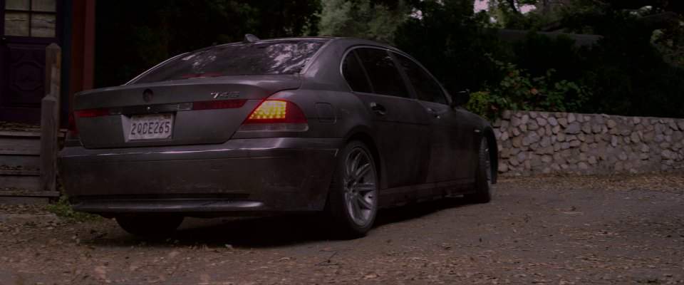 BMW 745i
