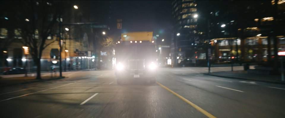 Peterbilt 320