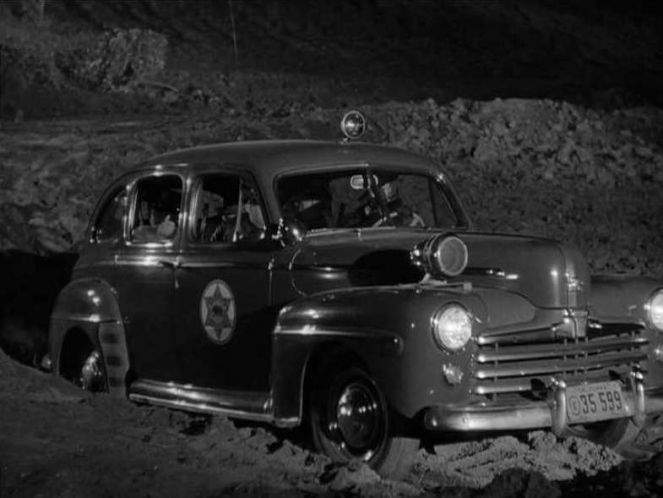 Ford Super De Luxe