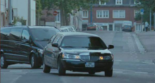 Lincoln Town Car Stretched Limousine