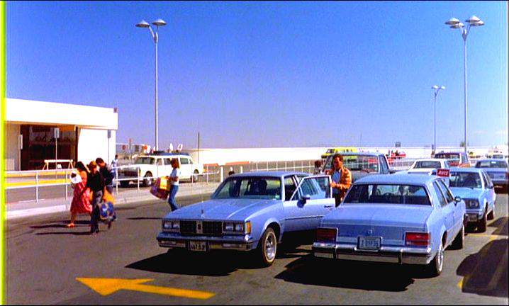 Checker Aerobus