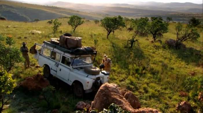 Land-Rover 109'' Series II Station Wagon