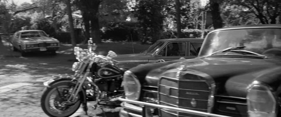 Mercedes-Benz 230 S