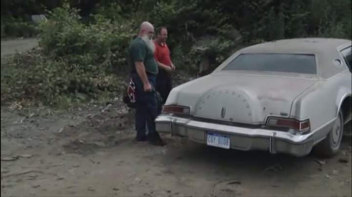 Lincoln Continental Mark IV