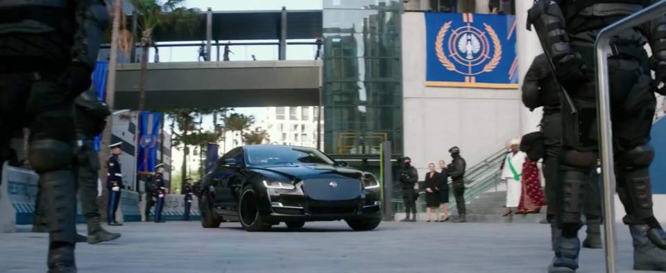 Jaguar XJ