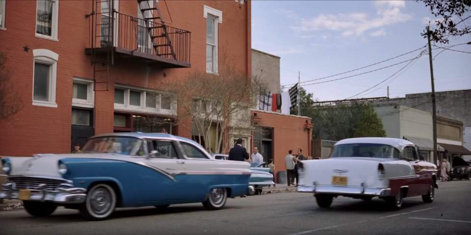 Ford Fairlane Crown Victoria