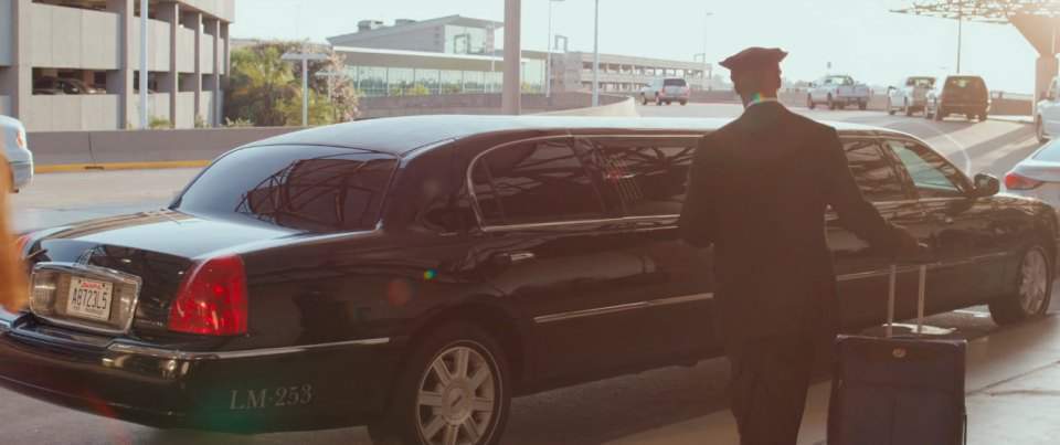 Lincoln Town Car Stretched Limousine