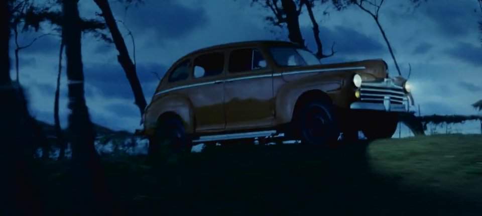 Ford De Luxe