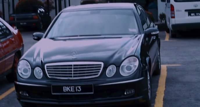 Mercedes-Benz E 240