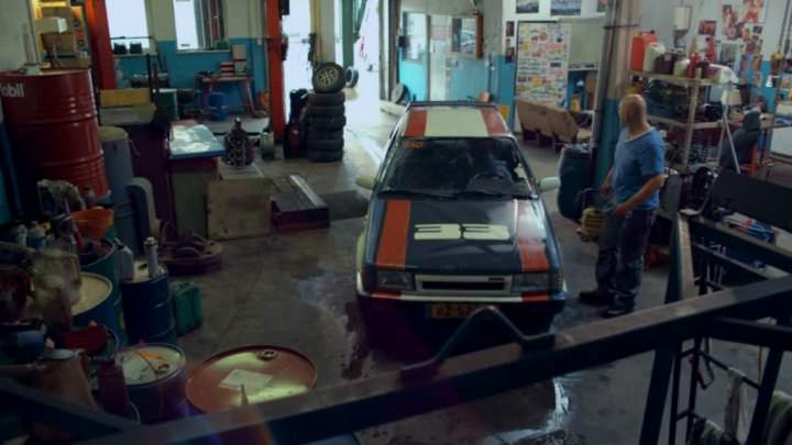 Mazda 323