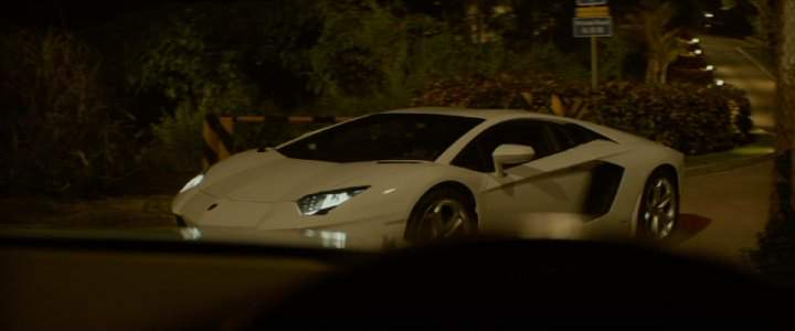 Lamborghini Aventador LP 700-4