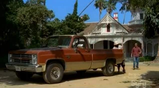 1985 Chevrolet K-Series in Mega Python vs. Gatoroid