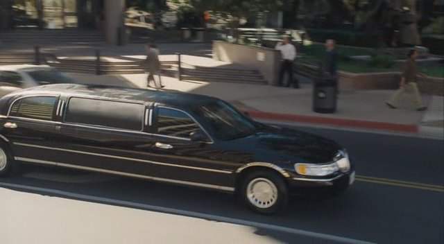 Lincoln Town Car Stretched Limousine