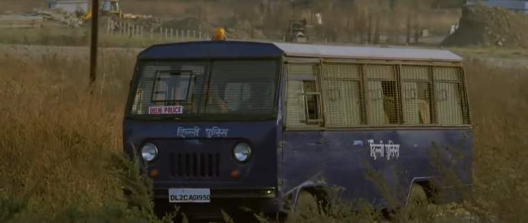 Mahindra FJ-470 Mini Bus