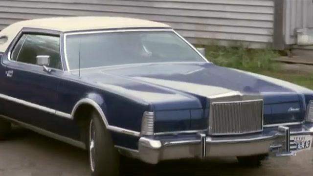 Lincoln Continental Mark IV