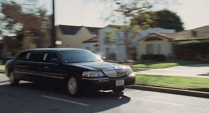 Lincoln Town Car Stretched Limousine