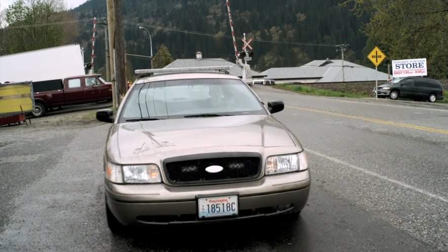 Ford Crown Victoria