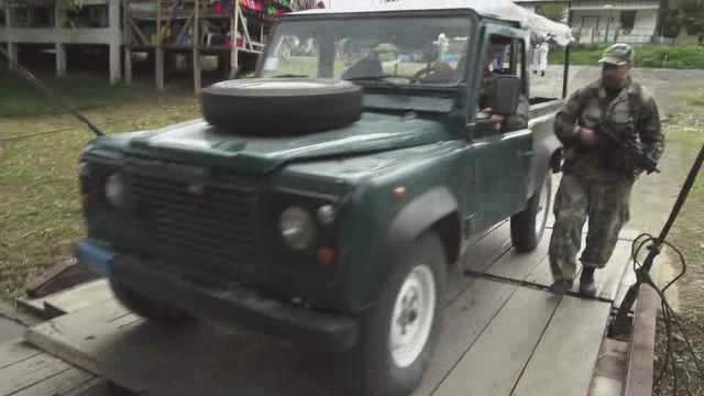 Land-Rover Defender 110