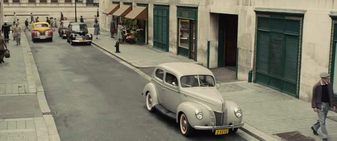 Ford V8 De Luxe