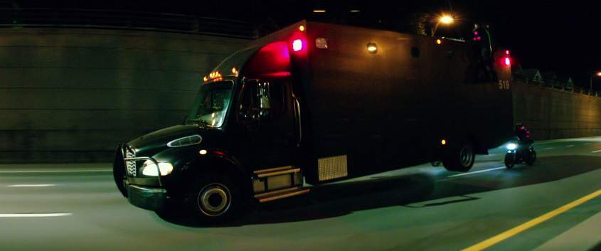 Freightliner Business Class M2 106