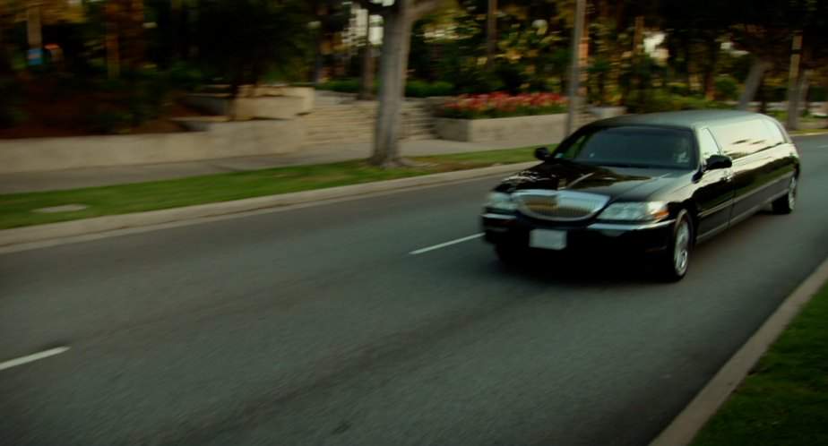 Lincoln Town Car Stretched Limousine