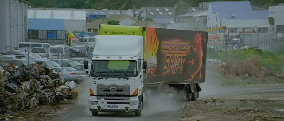 Hino 700