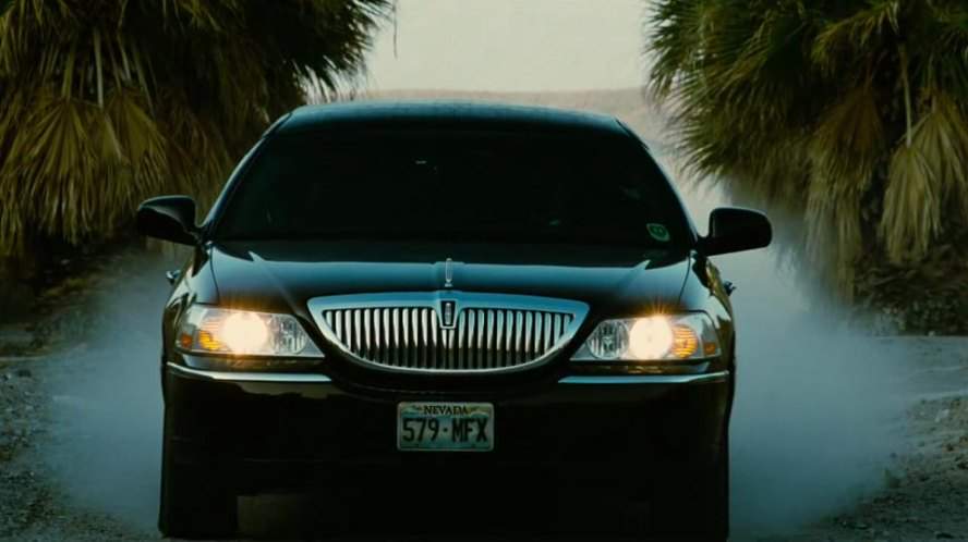 Lincoln Town Car Stretched Limousine