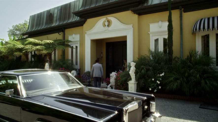 Lincoln Continental