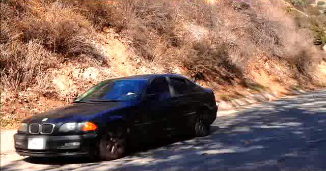 BMW 323i