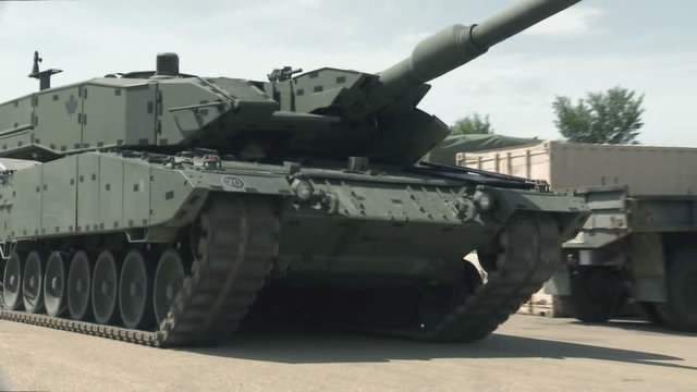 Krauss-Maffei Leopard 2 A4 M CAN