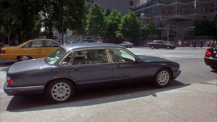 Jaguar XJ8 L