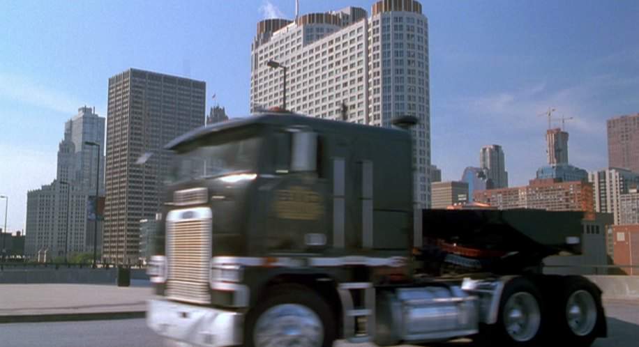 Freightliner FLA