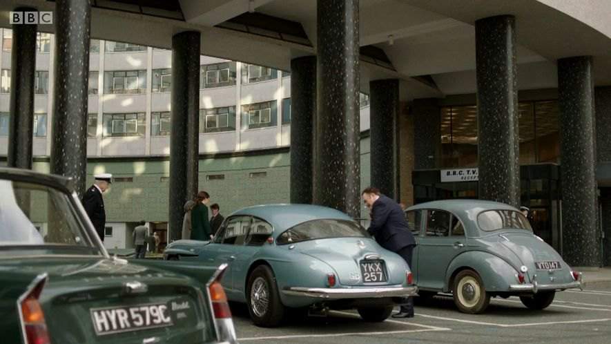 Triumph Herald 1200 Saloon