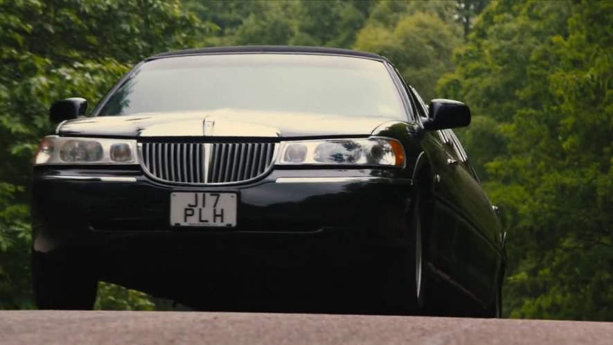 Lincoln Town Car Stretched Limousine